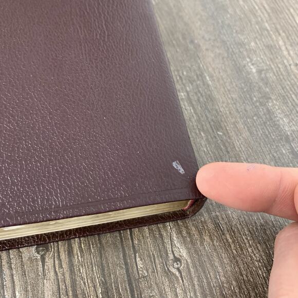 Holman KJV Burgundy Leather Large Print Compact Bible WOC in Red Letter - Picture 6 of 12